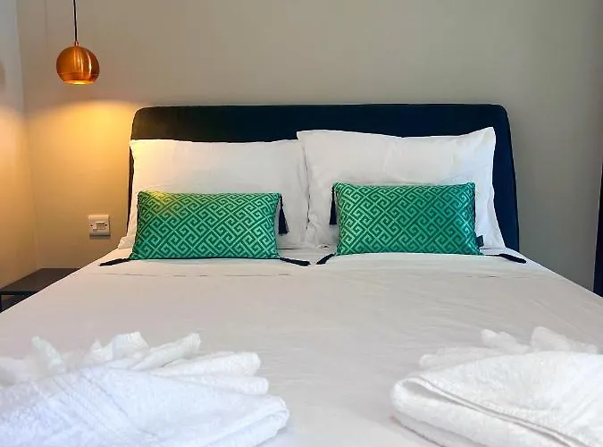 Lejlighed Brand New With Terrace St Julians - Sleeps 4